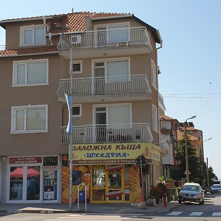 Guest House Taligarov Pomorie Eksteriør bilde