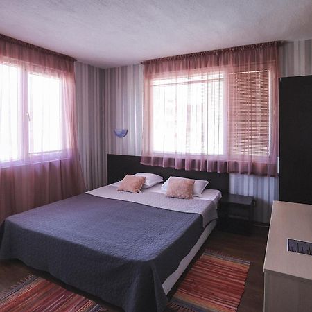 Guest House Taligarov Pomorie Eksteriør bilde