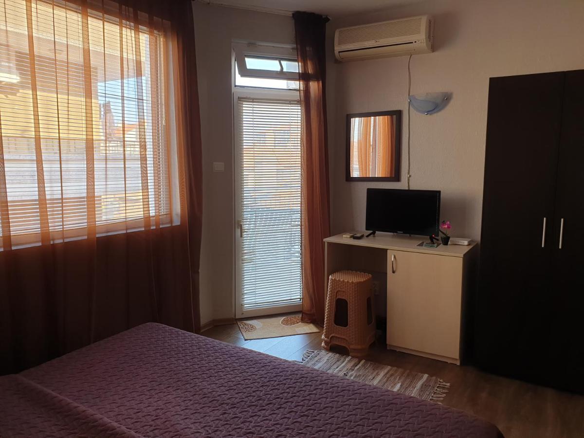 Guest House Taligarov Pomorie Eksteriør bilde