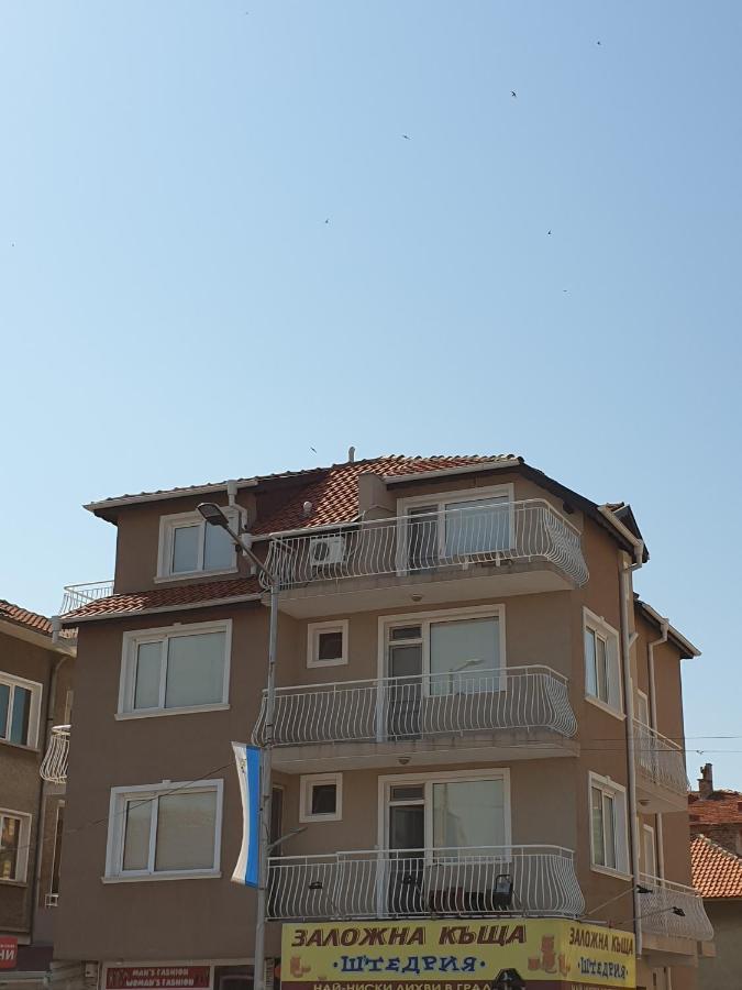 Guest House Taligarov Pomorie Eksteriør bilde